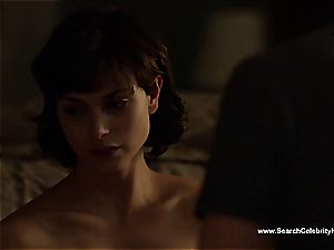 outstanding Morena Baccarin looking killer bare on film